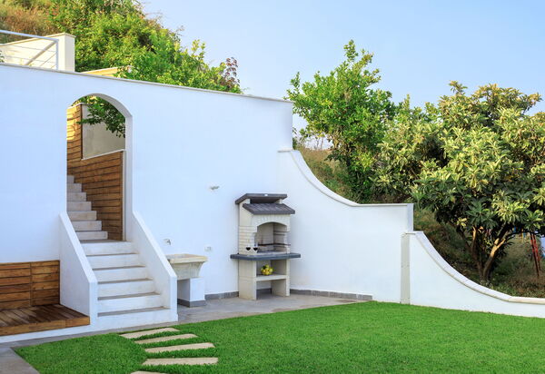 Villa Elysium: Außen, Draussen