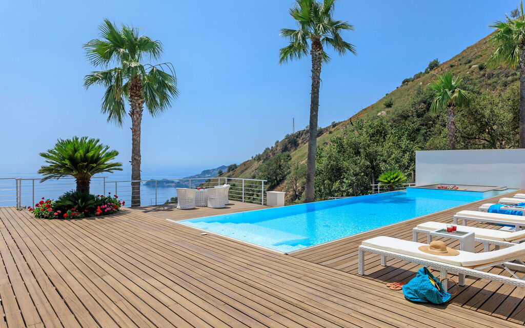Villa Elysium: pool, Udendørs, Udvendige, Visninger