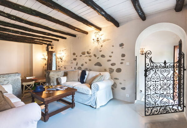 Villa Bellasia: Salon