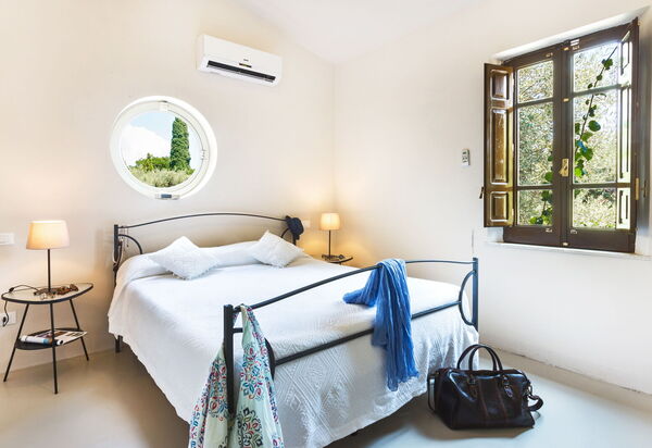 Villa Bellasia: chambre à coucher