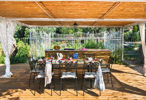 Villa Bellasia: Extérieur, Extérieurs