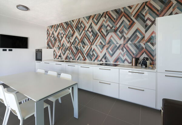 Villa Giglio Di Mare: Esszimmer, Küche