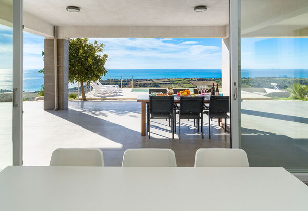 Villa Giglio Di Mare: Esszimmer, Küche