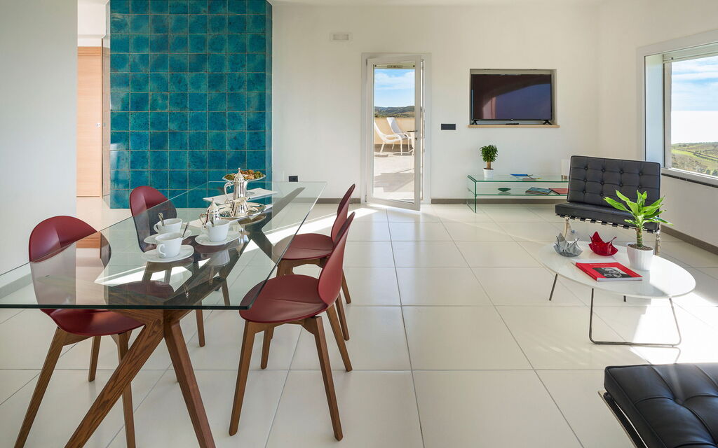 Villa Giglio Di Mare: Dining Room, Living Room
