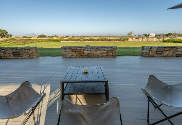 Villa Partenope: Ansichten, Außen, Balkon / Terrasse / Patio, Draussen, Garten