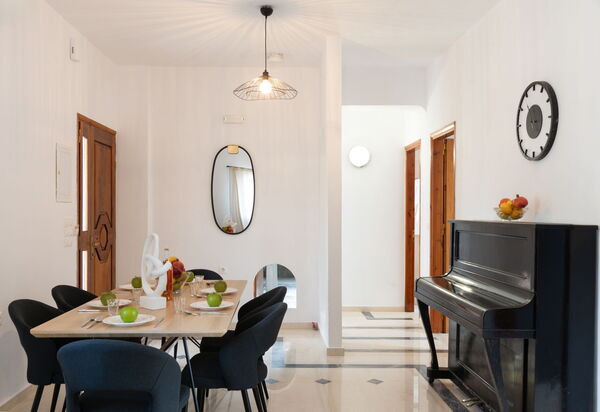 Klapas: Гостиная, Столовая