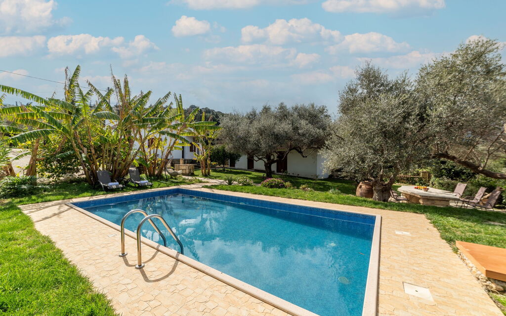 Klapas: Esterni, Giardino, Piscina