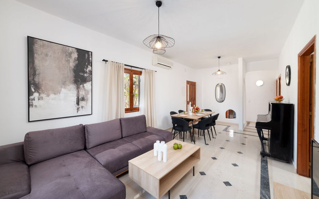 Klapas: Sala da pranzo, Soggiorno