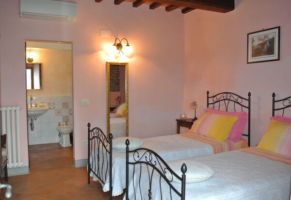 Casale Della Torre: Schlafzimmer