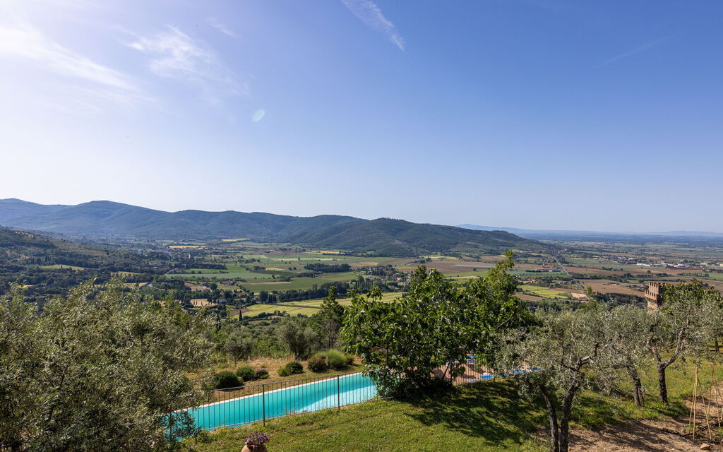 Casale Della Torre: slå samman, Trädgård, Utomhus, Visningar
