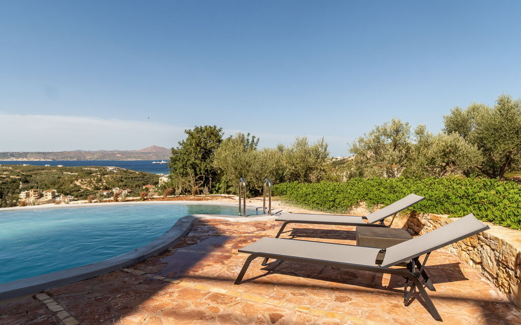 Villa Falcos: бассейн, Взгляды, Открытый, Экстерьеры