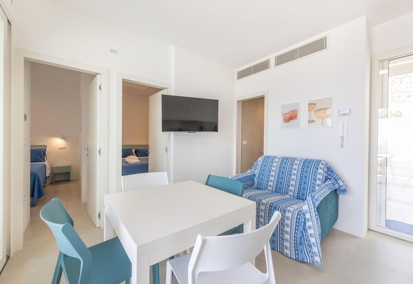 Marinaia Gran Vista Mare: Cuisine, Salle à manger, Salon