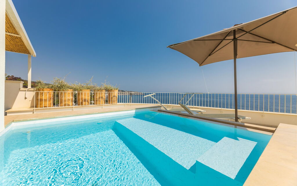 Marinaia Gran Vista Mare: Balcony / Terrace / Patio, Building Exterior, Outdoor, Scenic View