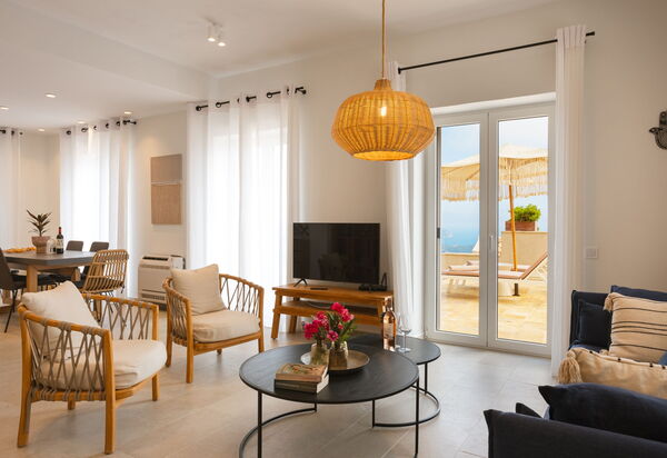 Villa Thea Mare Levantes