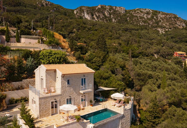 Villa Thea Mare Levantes