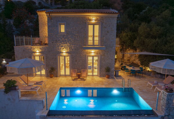 Villa Thea Mare Levantes