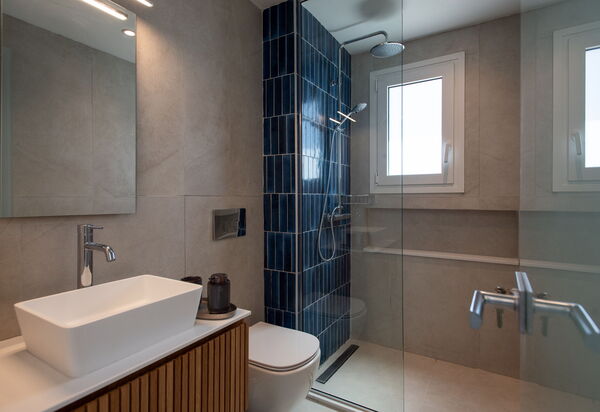 Villa Thea Mare Maistro: Bathroom