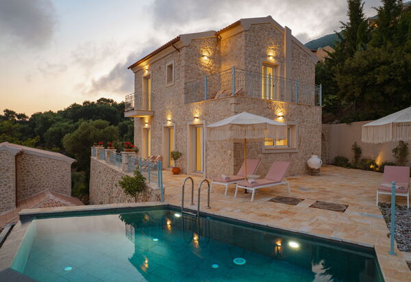 Villa Thea Mare Maistro