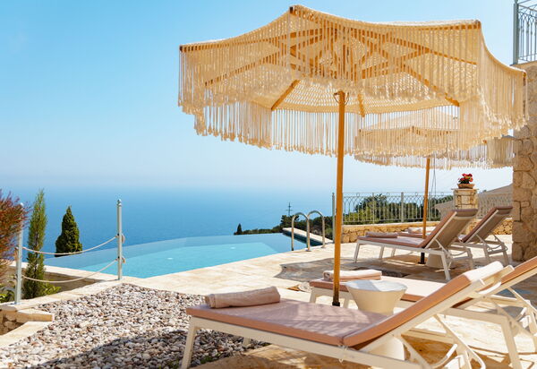 Villa Thea Mare Maistro