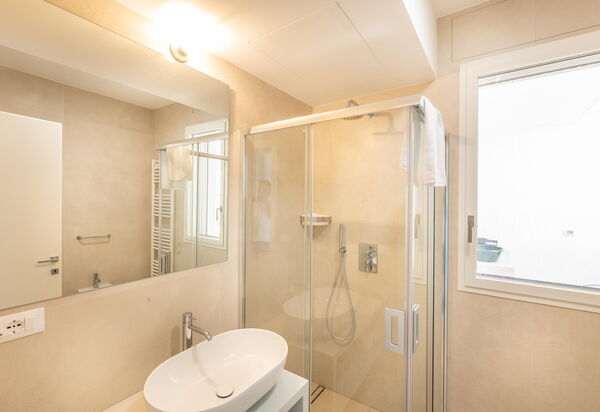 Marinaia Archi: Salle de bain