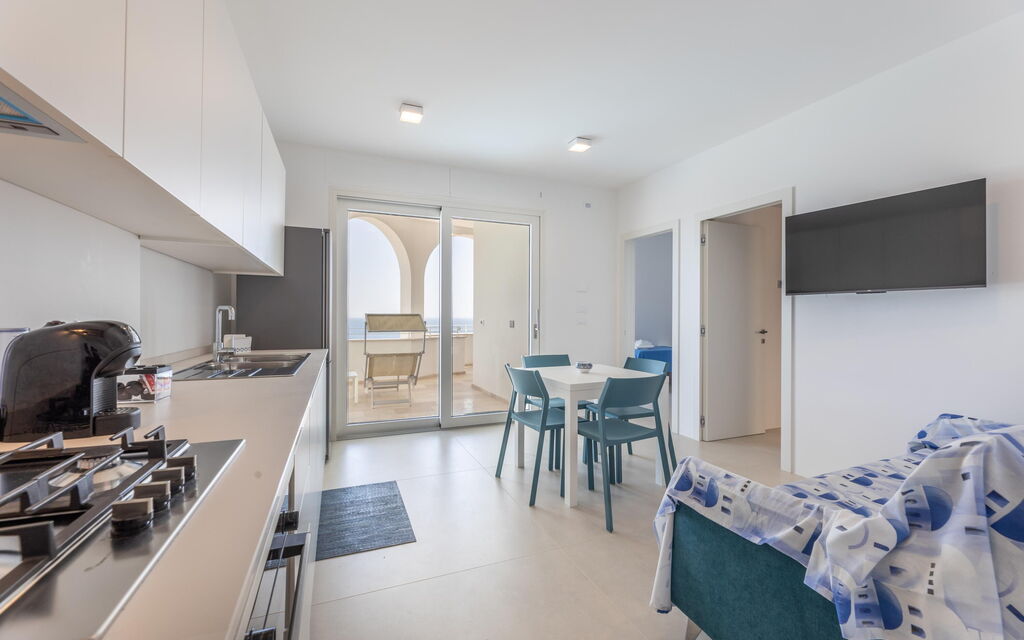 Marinaia Archi: Dining Room, Kitchen