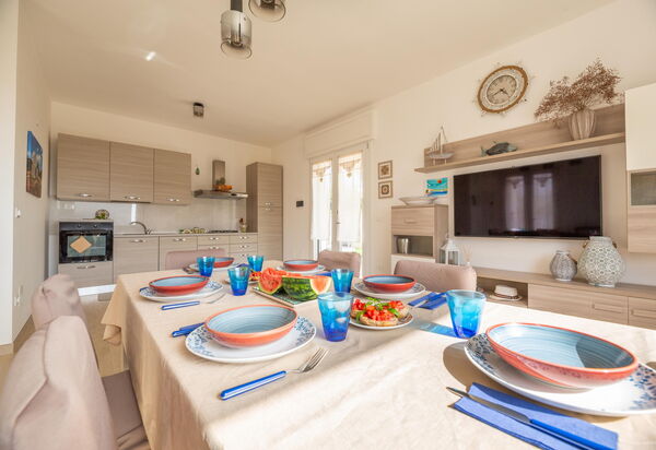 Villa Palibella: Гостиная, Кухня, Столовая