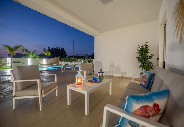 Villa Palibella: Балкон / Терраса / Патио, бассейн, Открытый, Экстерьеры