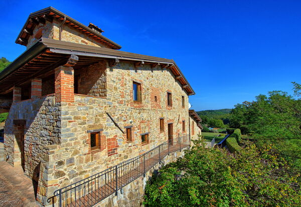 Torre: Außen, Draussen