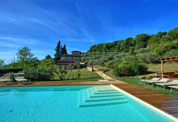 Torre: Draussen, Garten, Schwimmbad