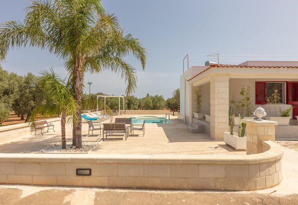 Villa Dolcevivere: бассейн, Лето, Открытый, Экстерьеры