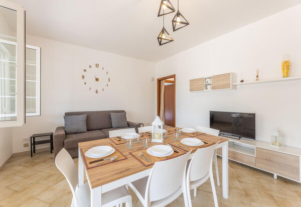 Villa Dolcevivere: Гостиная, Столовая