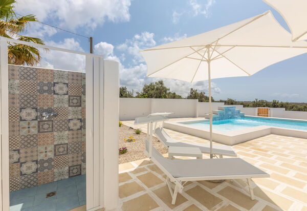 Villa Don Carmine: bassin, Extérieur, Extérieurs