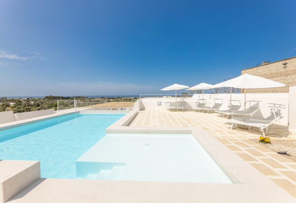 Villa Don Carmine: bassin, Extérieur, Extérieurs