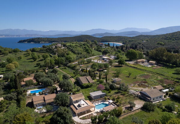 Villa Armonia: Ansichten, Außen, Draussen