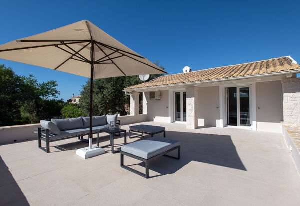 Villa Armonia: Außen, Balkon / Terrasse / Patio, Draussen