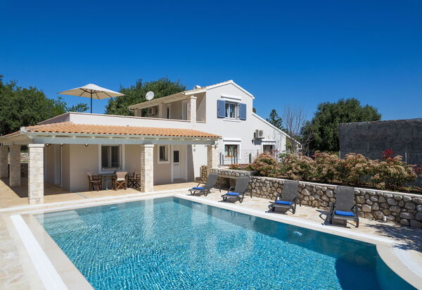 Villa Armonia: Außen, Draussen, Schwimmbad