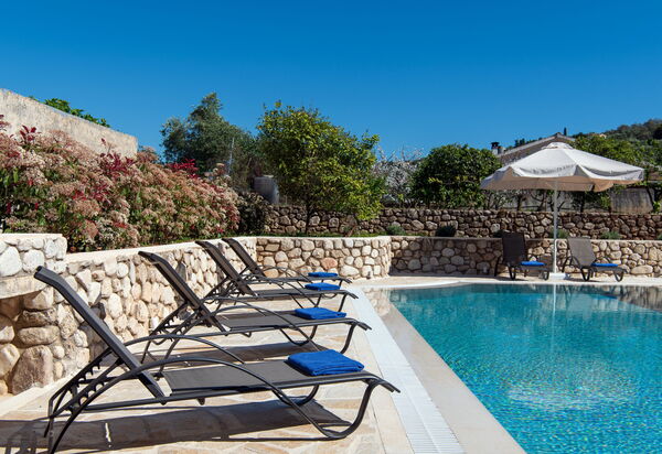 Villa Armonia: Außen, Draussen, Schwimmbad