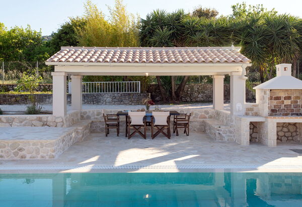 Villa Armonia: Außen, Balkon / Terrasse / Patio, Draussen, Schwimmbad