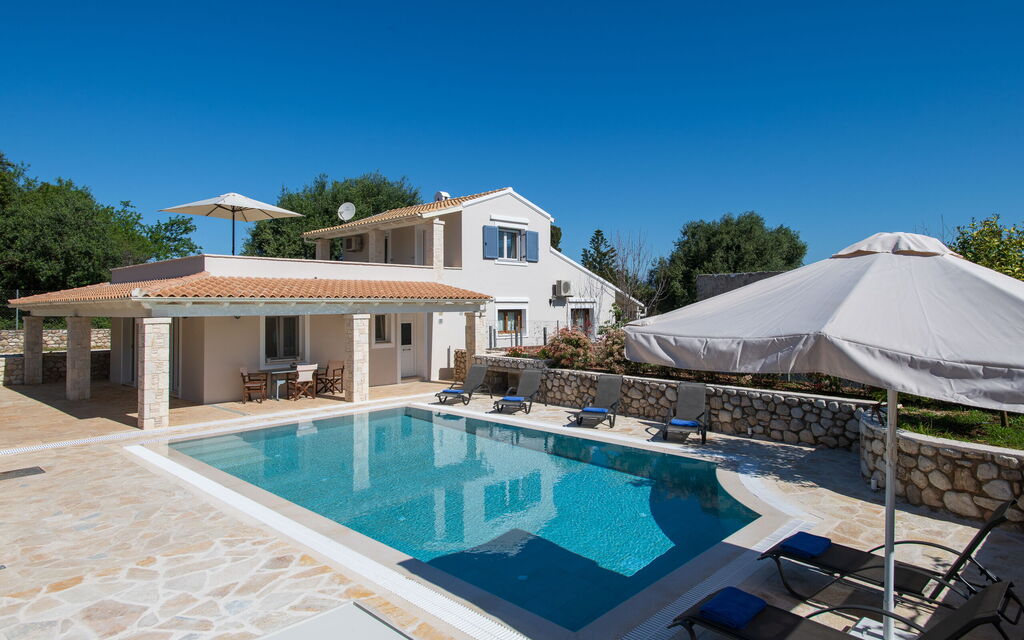 Villa Armonia: all'aperto, Esterni, Piscina