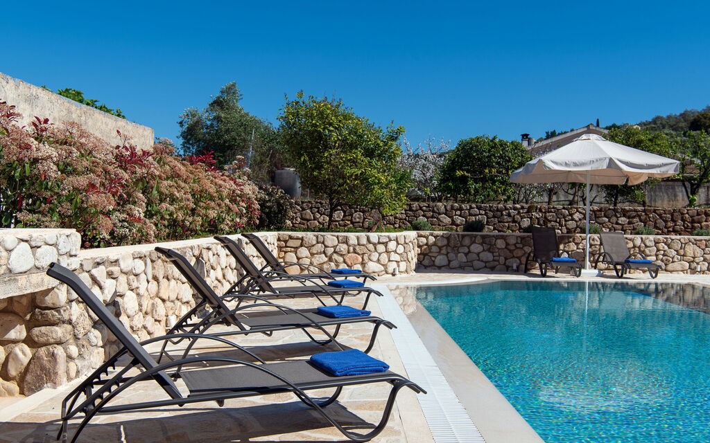 Villa Armonia: all'aperto, Esterni, Piscina