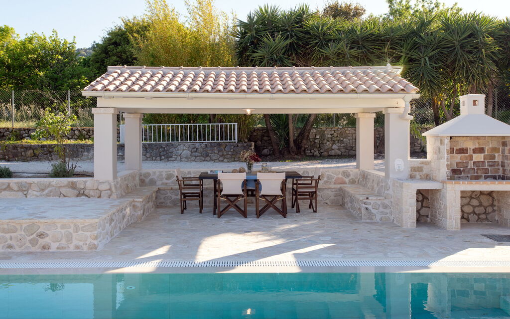 Villa Armonia: all'aperto, Balcone / Terrazza / Patio, Esterni, Piscina