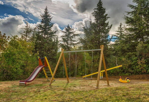 Leccino: Have, Udendørs, Udvendige