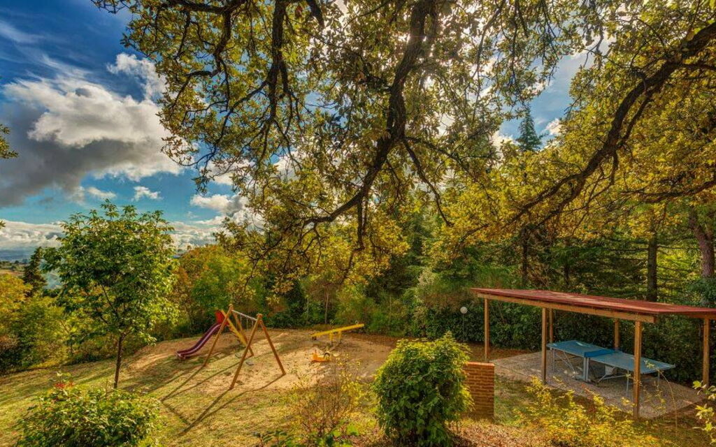 Leccino: Exteriör, Trädgård, Utomhus, Visningar