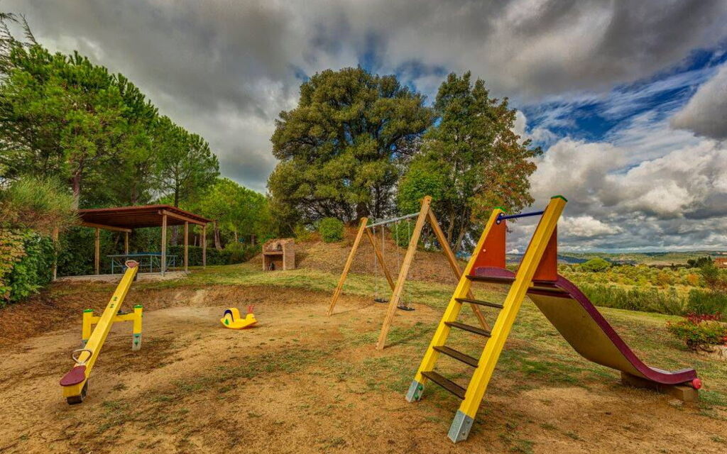 Leccino: Exteriör, Trädgård, Utomhus, Visningar