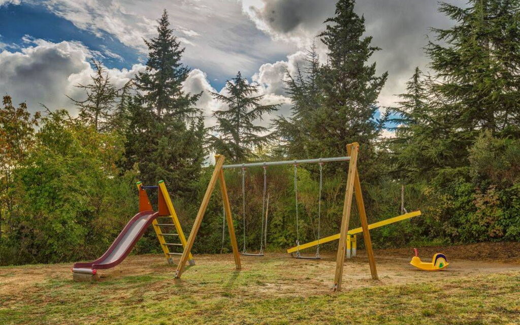 Leccino: Exteriör, Trädgård, Utomhus