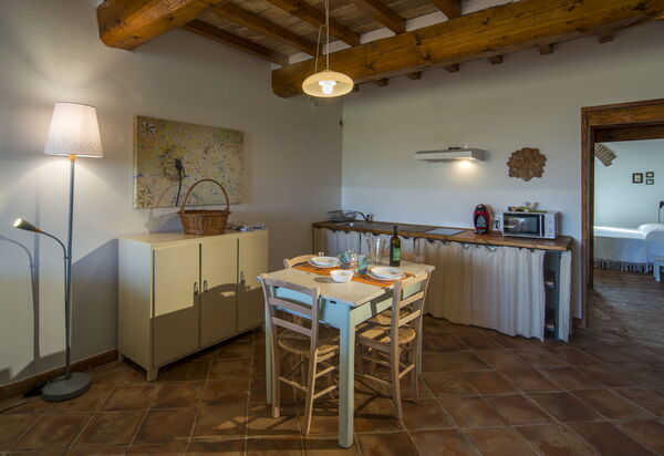 Le Fornaci: Кухня, Столовая