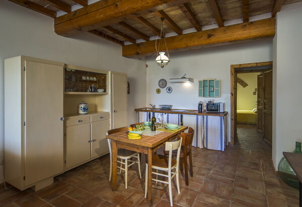 Le Fornaci: Кухня, Столовая