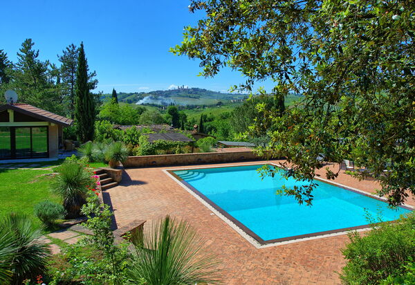 Villa Barbarella: бассейн, Взгляды, Открытый, Сад