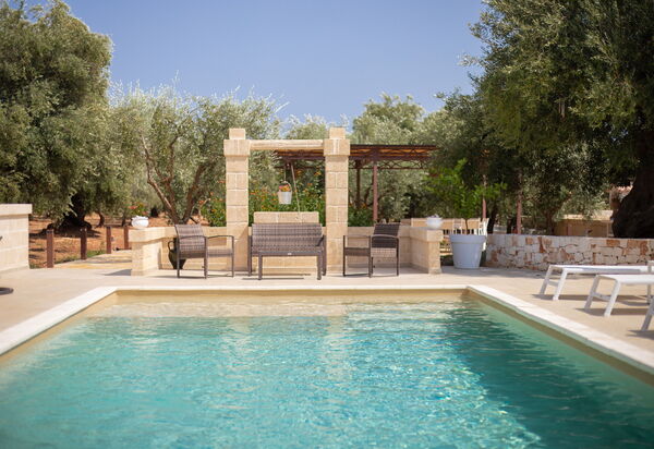 Terra Mater: бассейн, Открытый, Экстерьеры