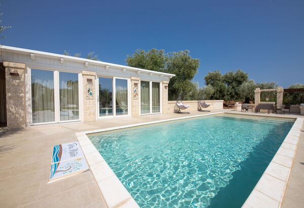 Terra Mater: бассейн, Открытый, Экстерьеры